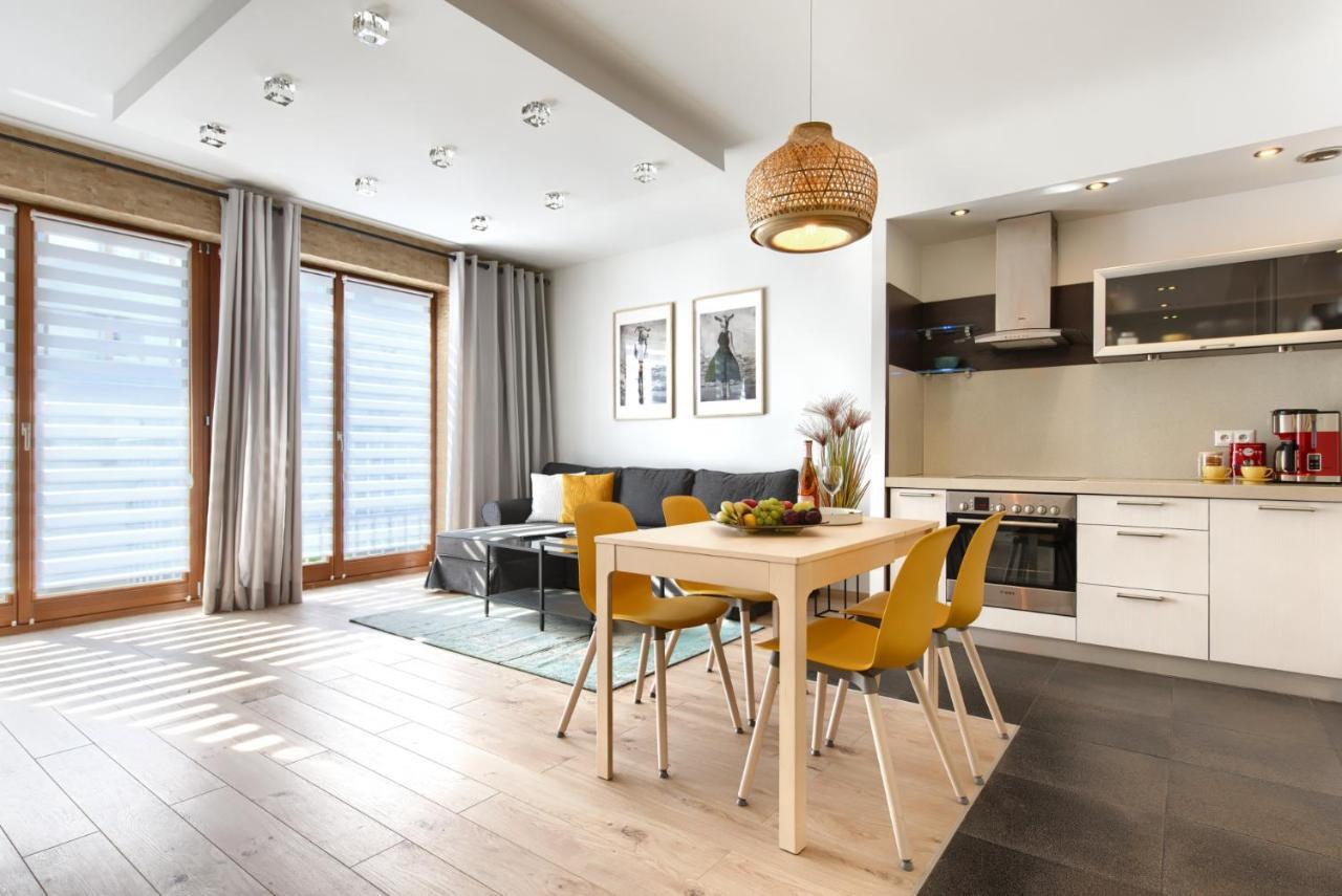City Center Apartament Parking By Impero Poznań Extérieur photo